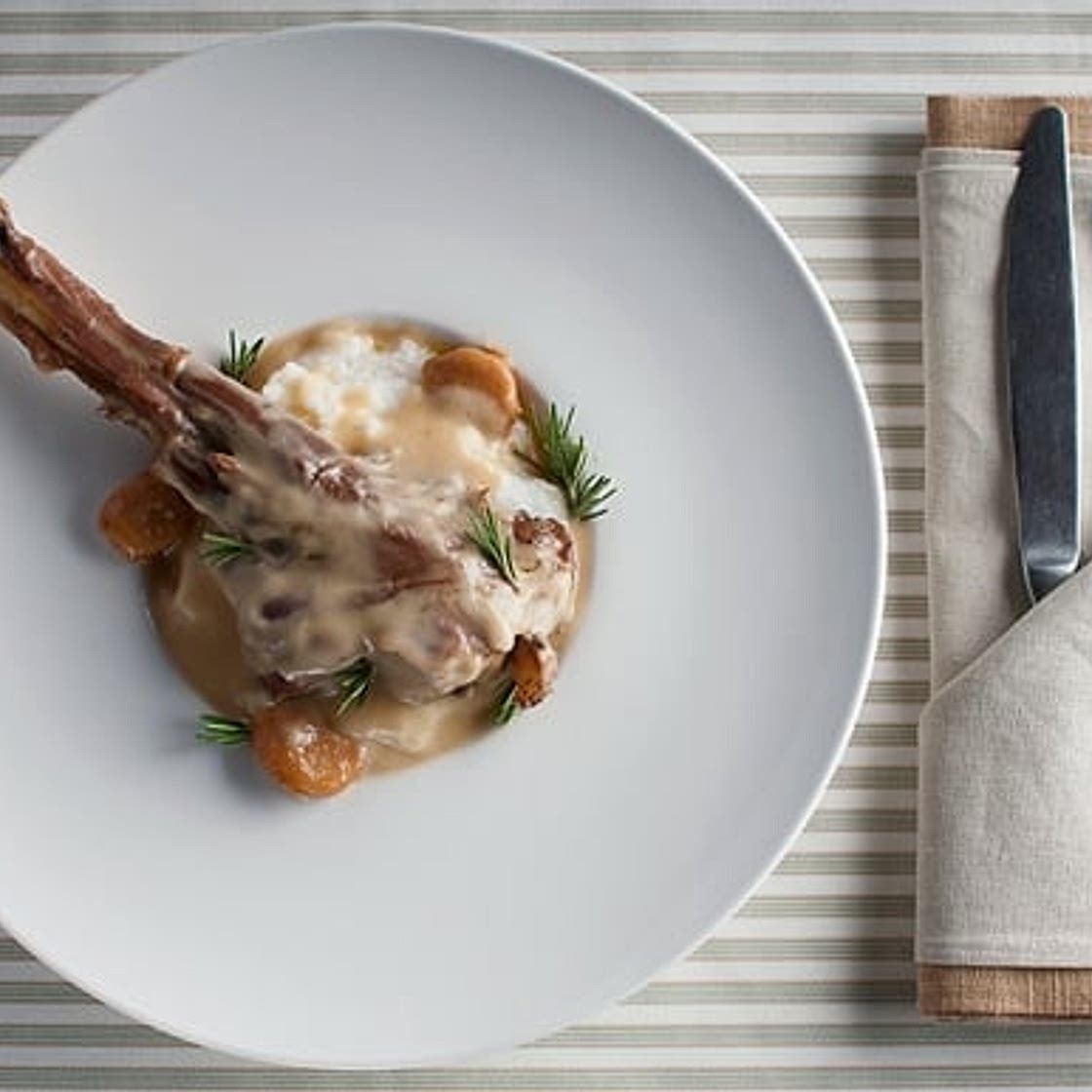 Braised Venison Shanks with Garlic