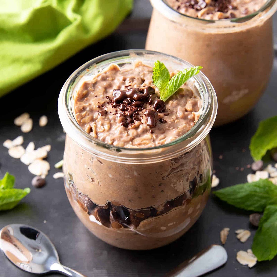 Mint Chocolate Chip Overnight Oats Recipe