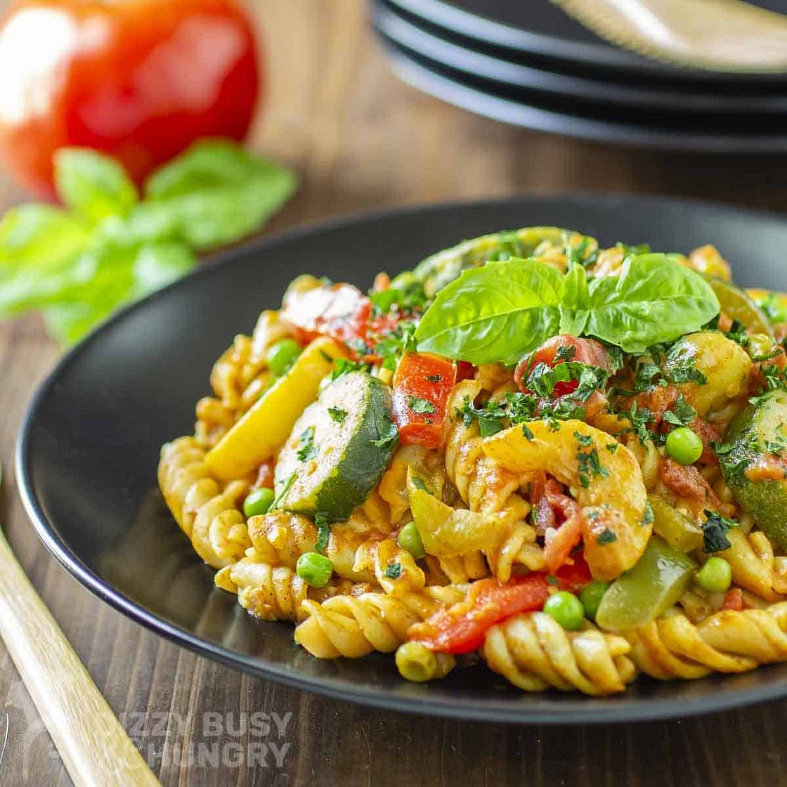 Easy One-Pot Curry Pasta and Vegetables