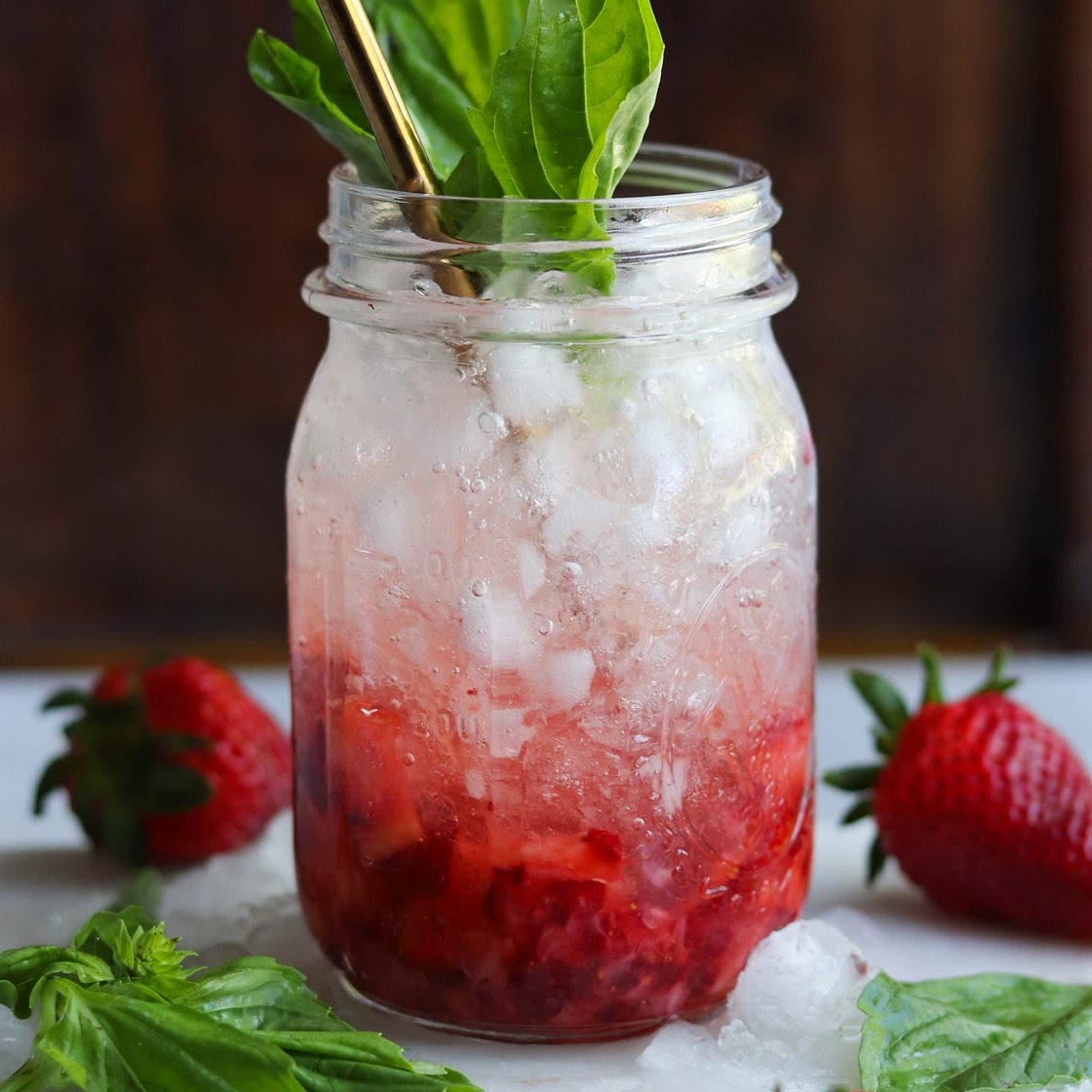 Strawberry Basil Mocktail (Non-Alcoholic, Whole30)