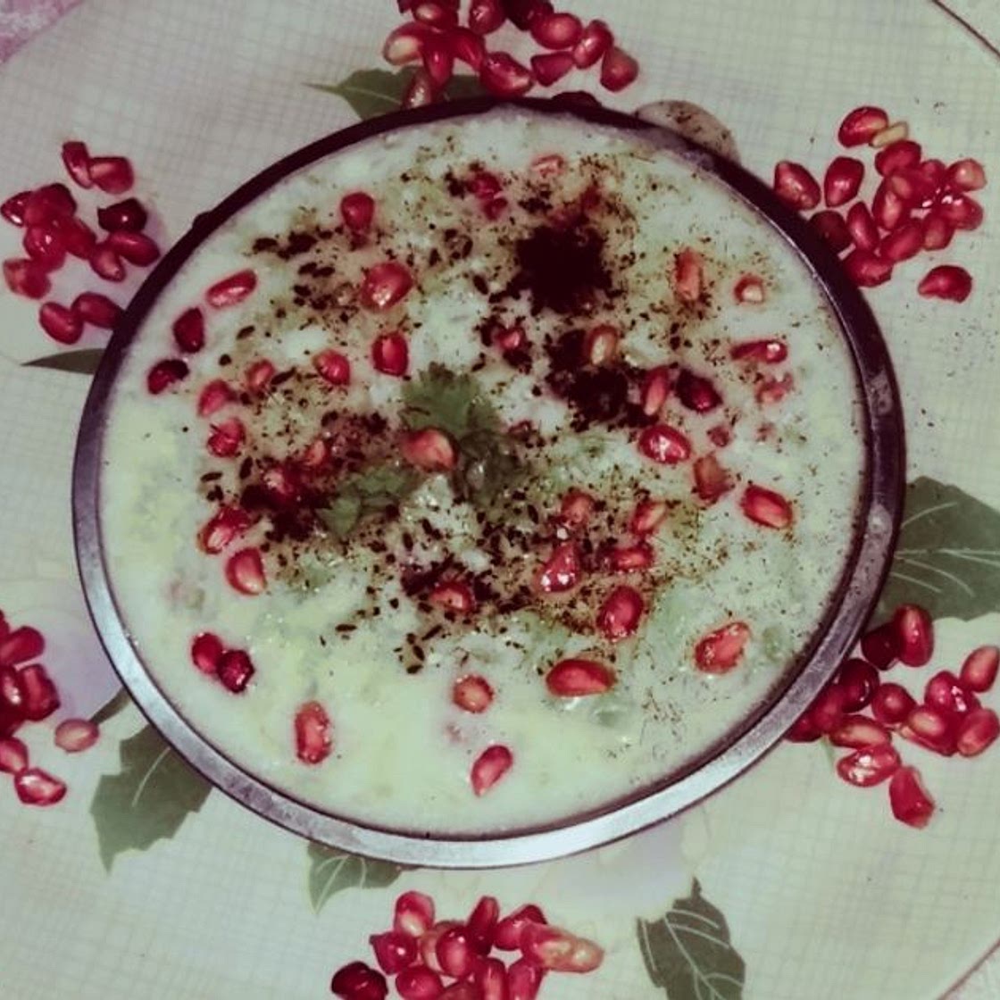 अनार और खीरे का रायता (Anar Or Kheera Raita Recipe In Hindi)