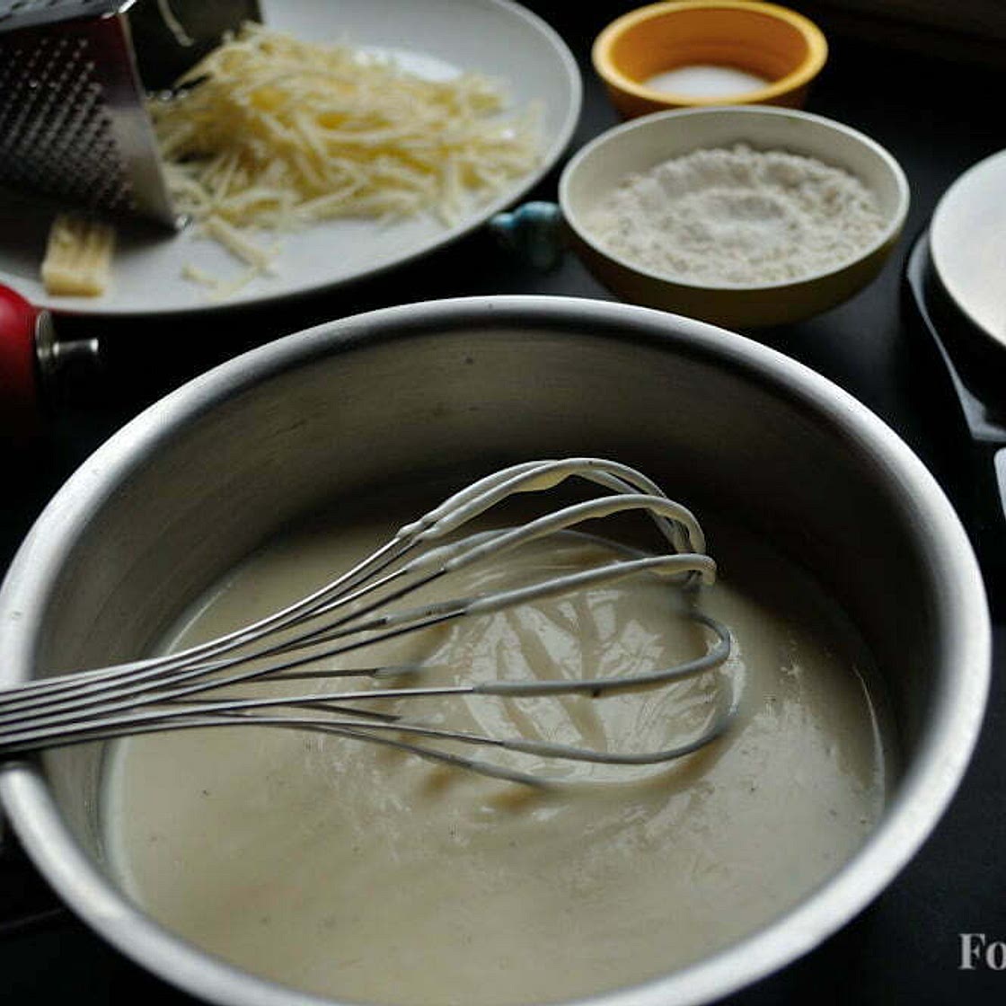 Classic Béchamel Sauce in 4 Steps