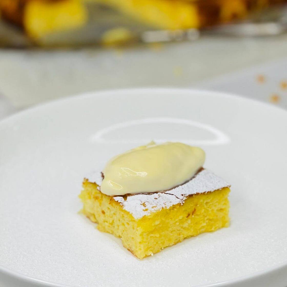 Alivenci (Romanian Custard Tart) – Easy Cornbread Cheesecake