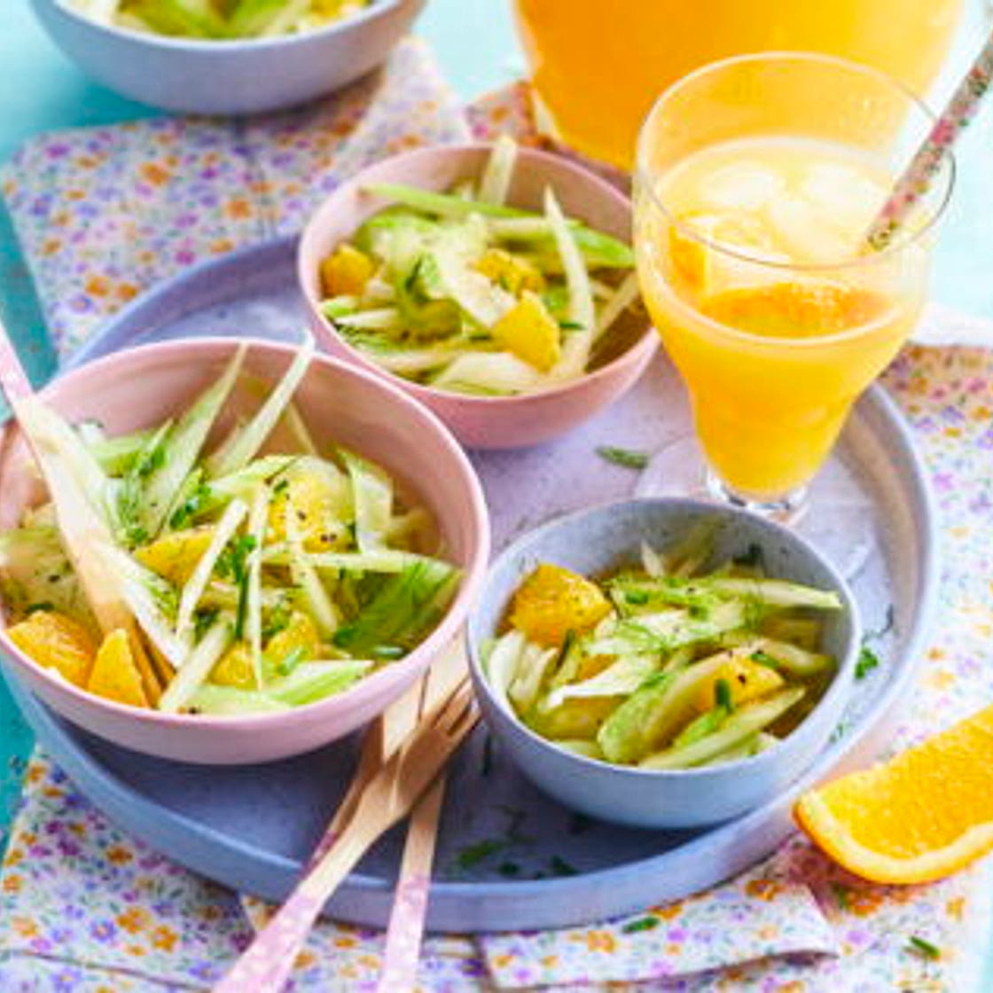 Salades de fenouil-pomme-orange et punch à l’orange
