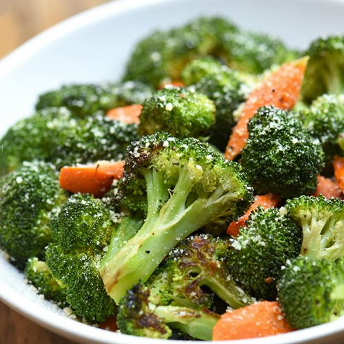 Lemon Garlic Roasted Broccoli and Carrots