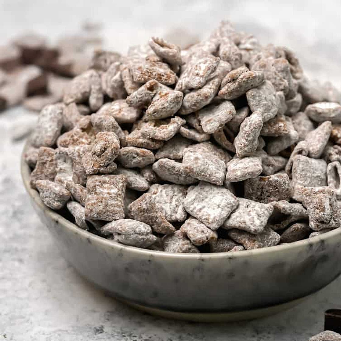 The BEST Muddy Buddies Recipe