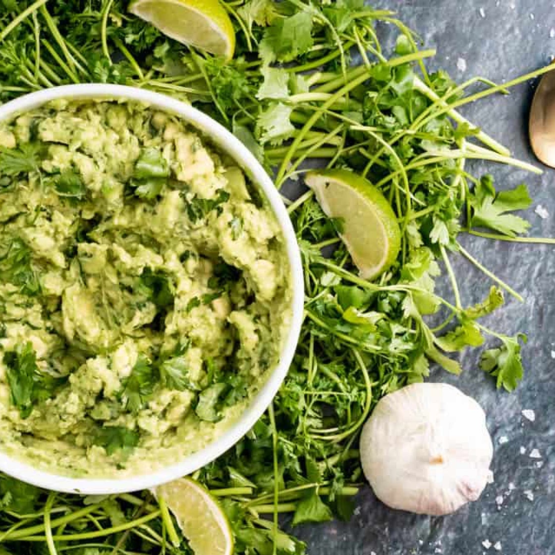 The Best Simple Guacamole Without Onion or Tomato