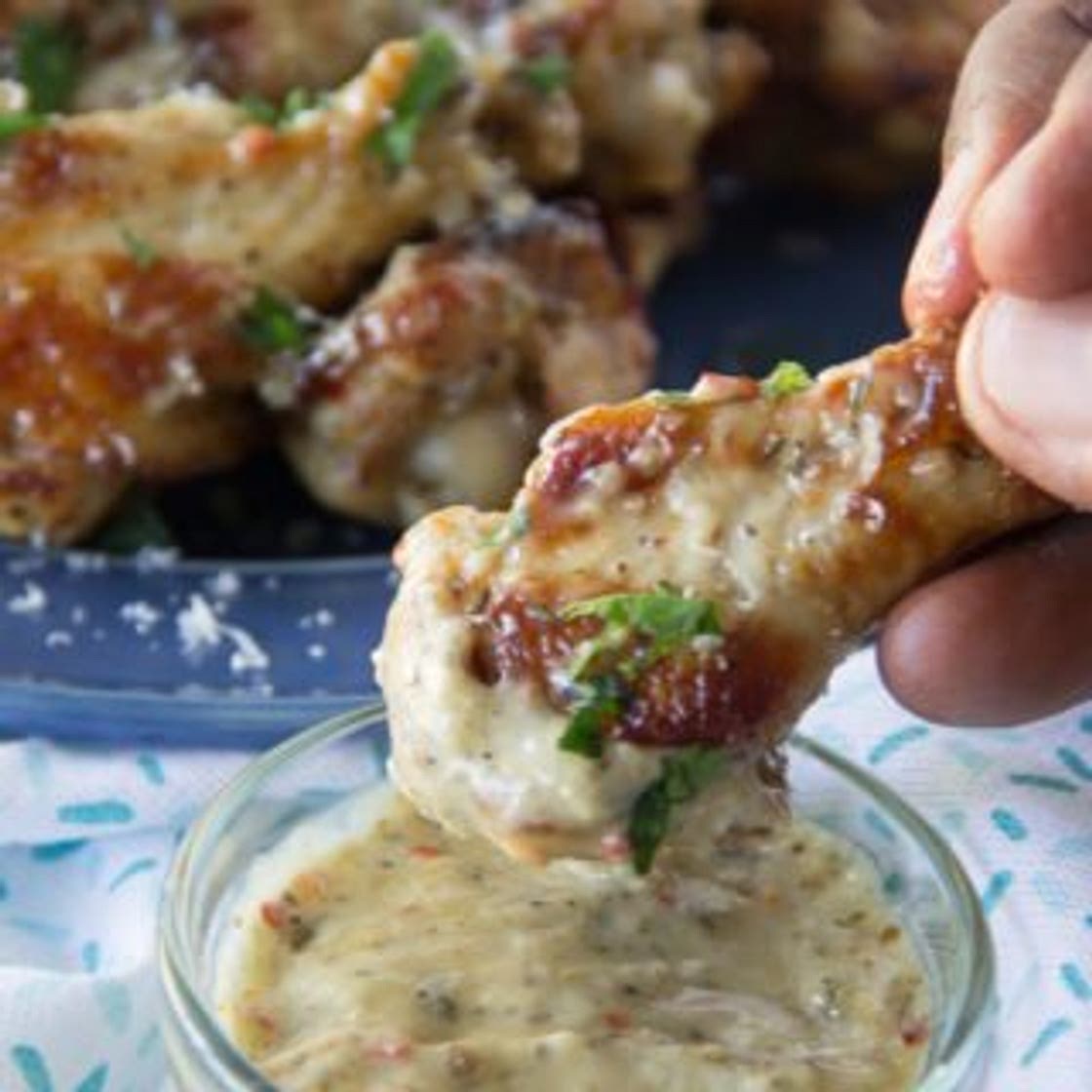 Slow Cooker Garlic Parmesan Chicken Wings