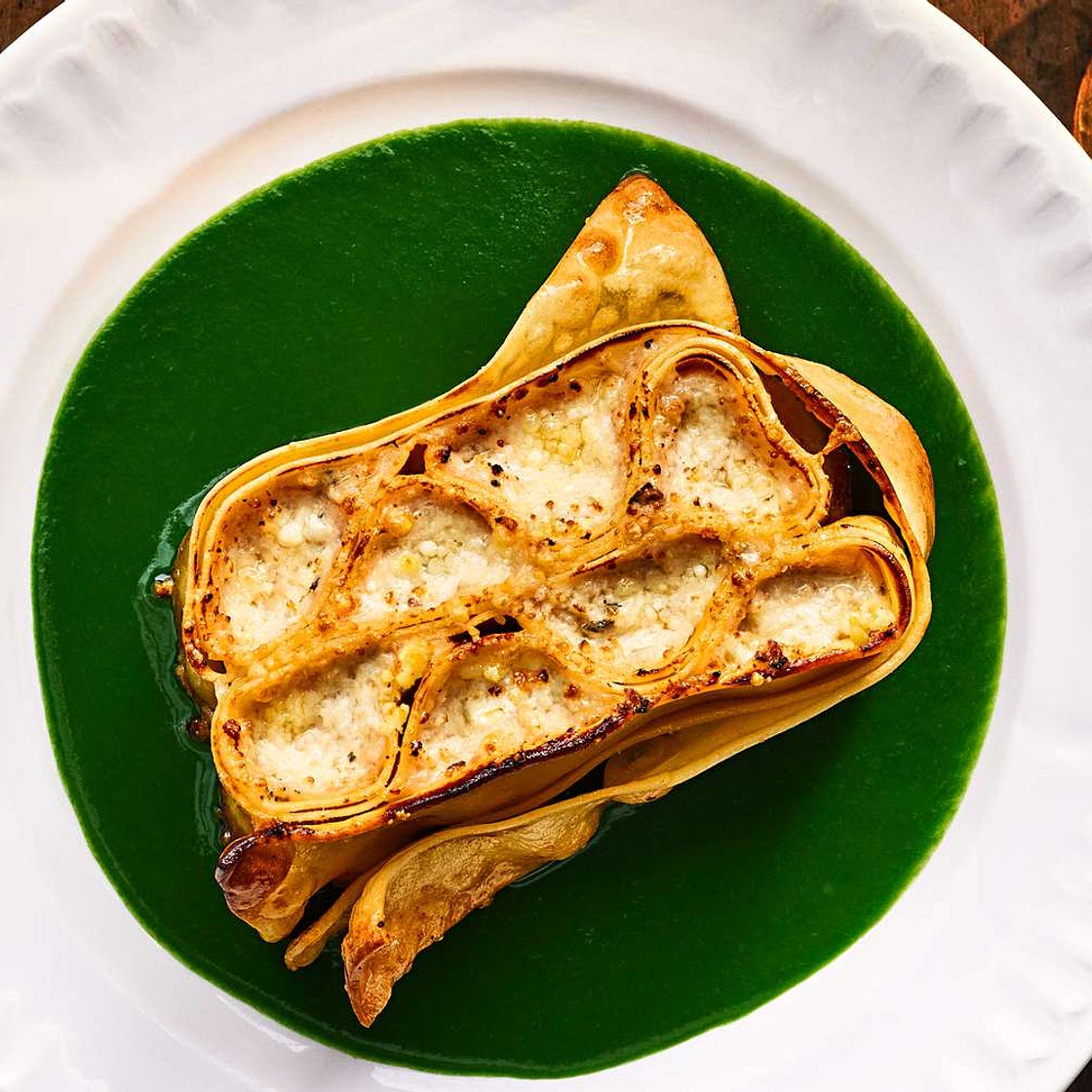 Woven Lasagna with Prosciutto and Fresh Spinach Sauce