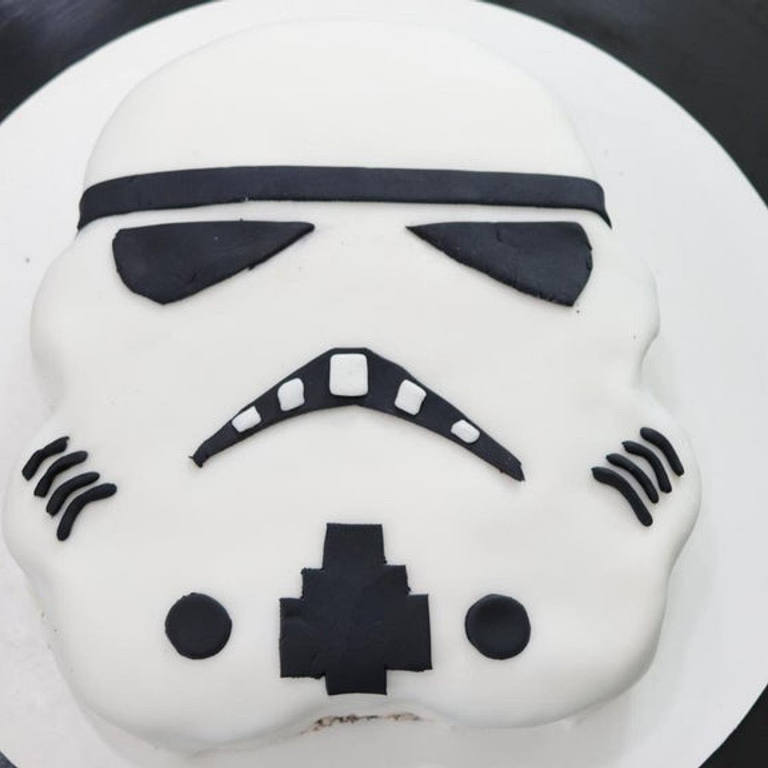 Star Wars Cake Stormtrooper