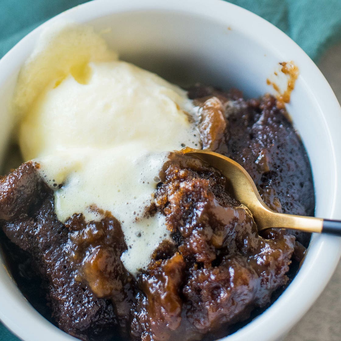 Instant Pot Gingerbread Pudding Cake