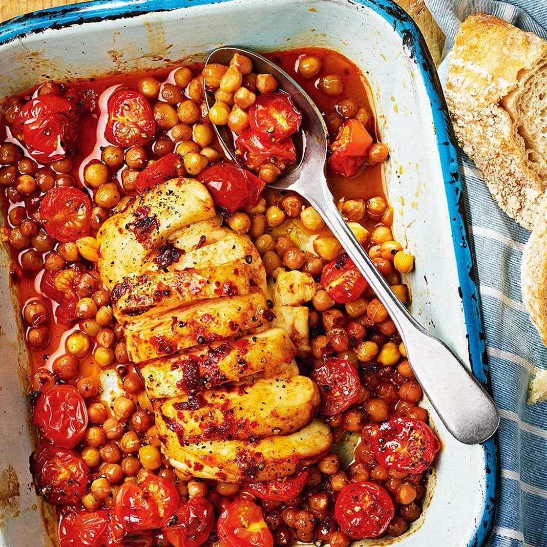 Hasselback halloumi bake