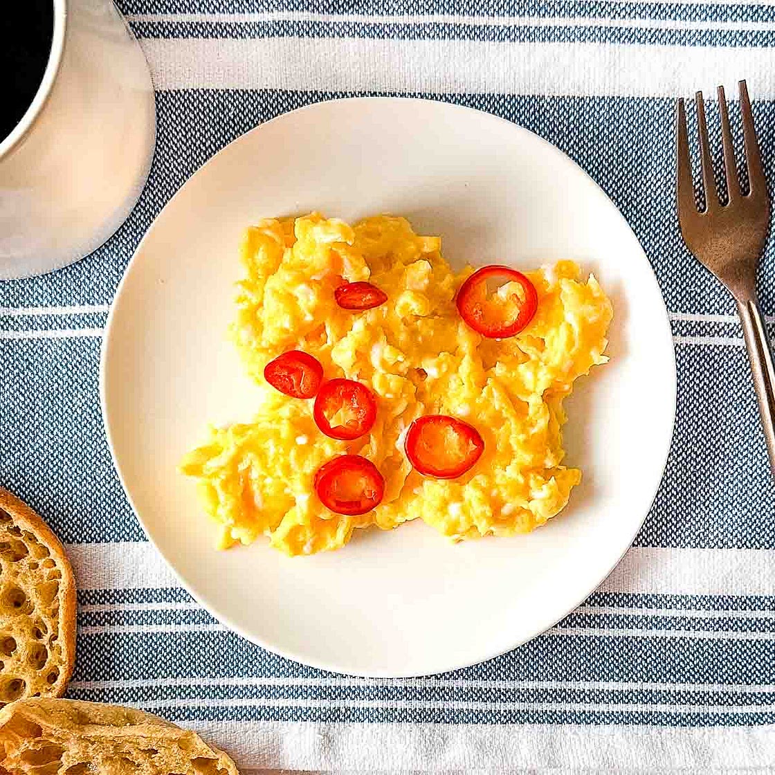 The Best Chilli Scrambled Eggs