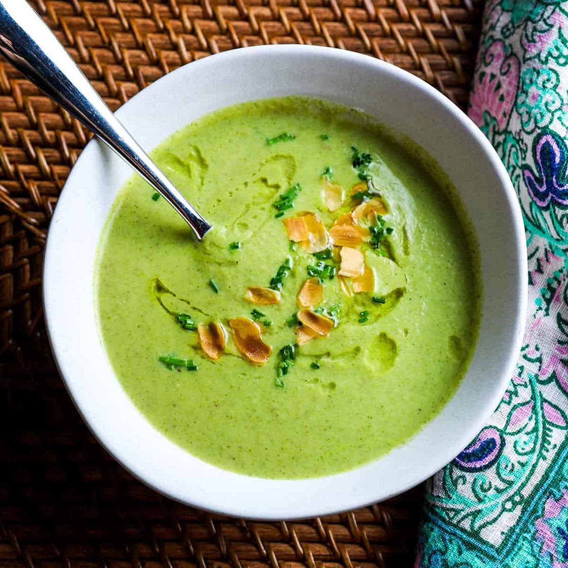 Creamy Broccoli and Almond Soup (Vegan)