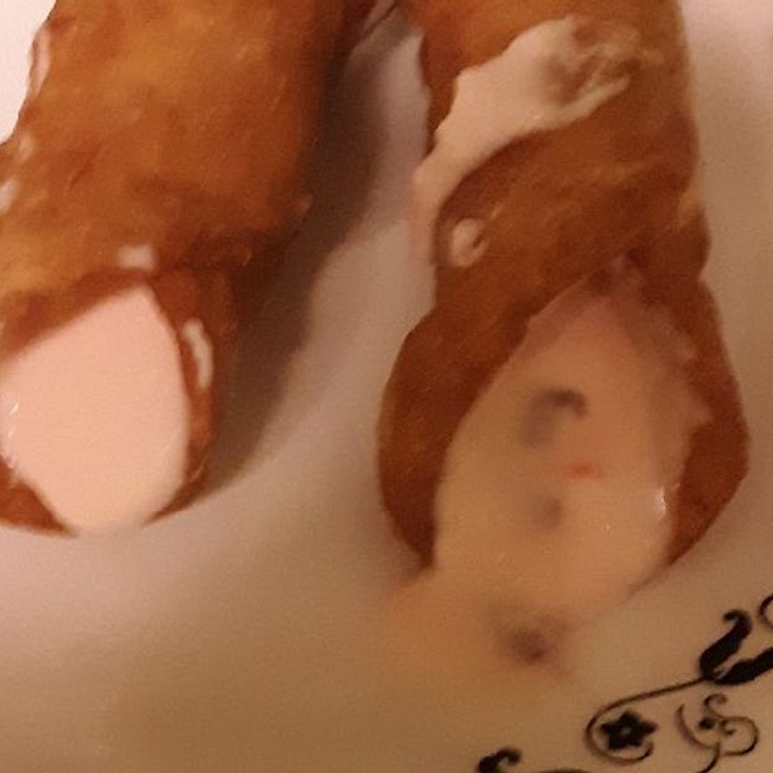 Cherry Cordial Cannoli