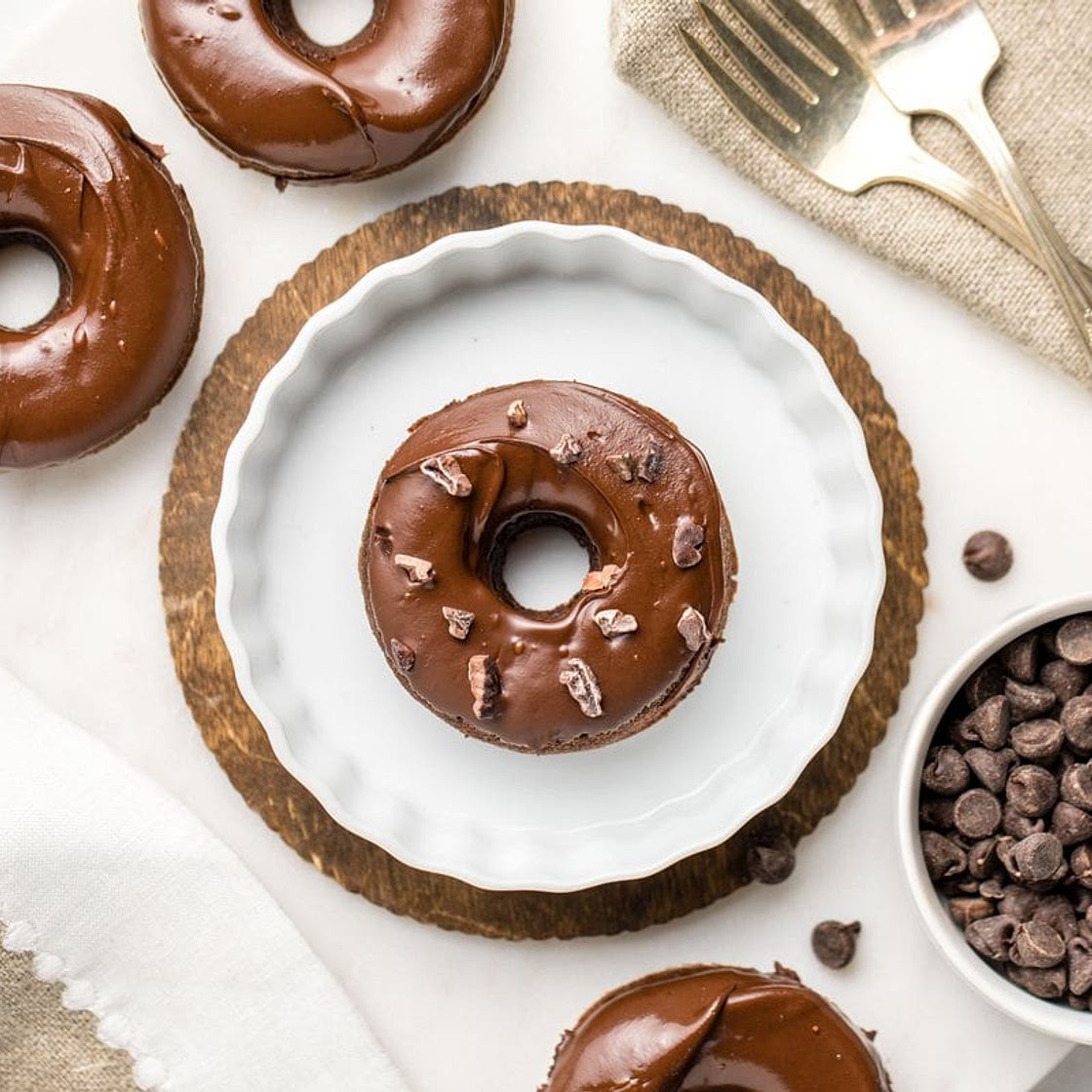 One Bowl Chocolate Donuts