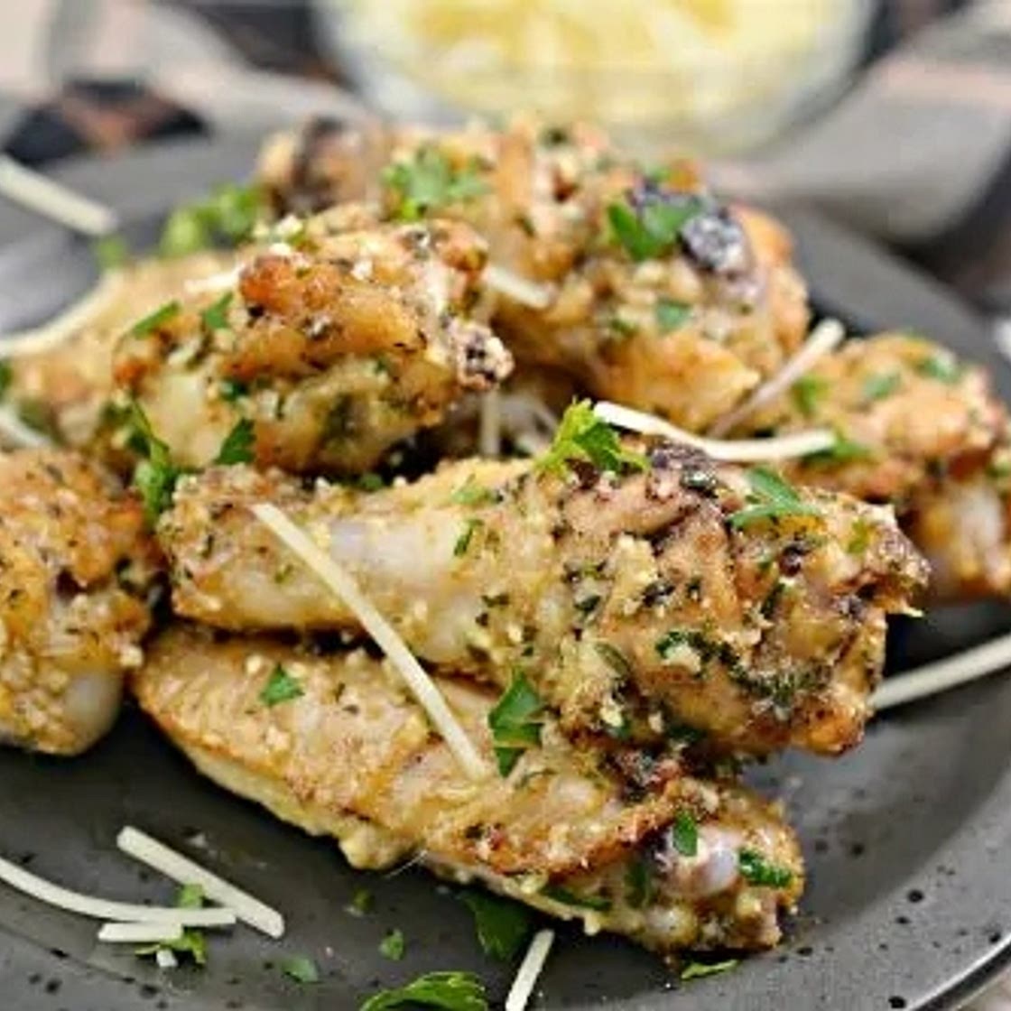 Keto Garlic Parm Wings
