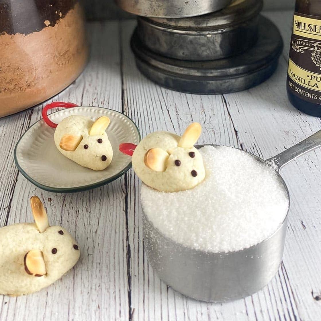 Low FODMAP Night Before Christmas Mice Cookies