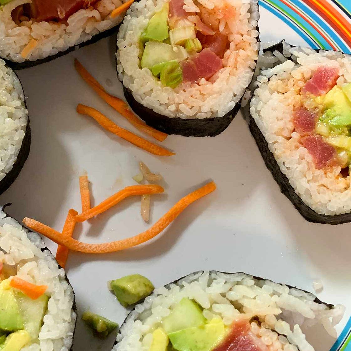 Spicy Tuna Sushi Roll