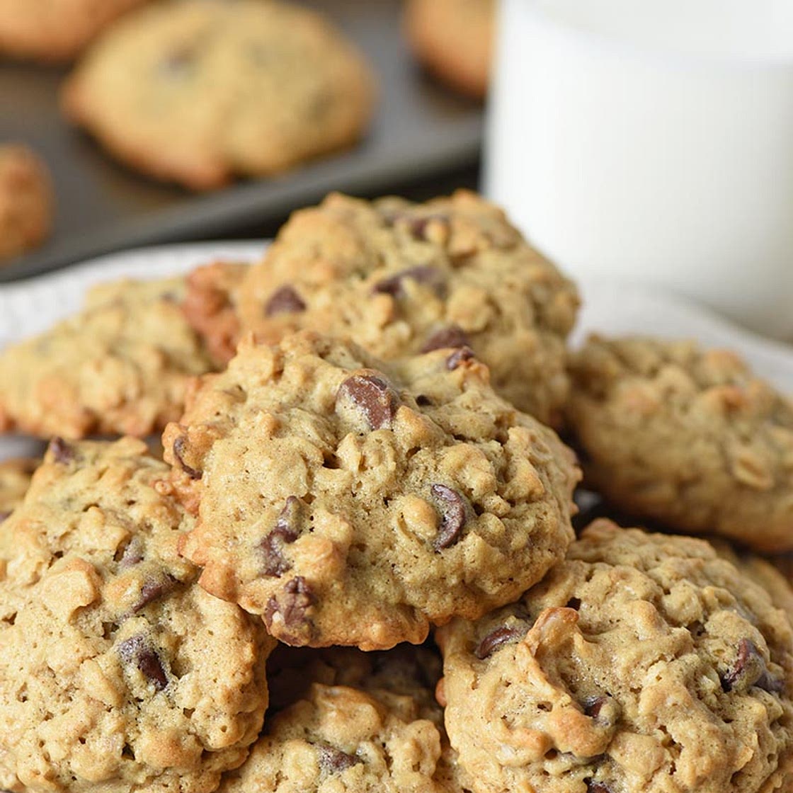 Easy Oatmeal Chocolate Chip Cookie Recipe