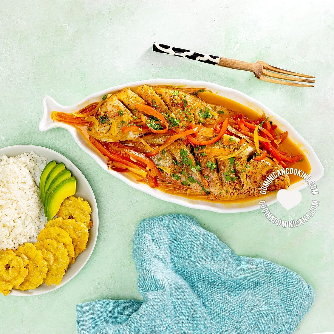 Pescado con Coco [Video+Recipe] Fish in Coconut Milk Sauce