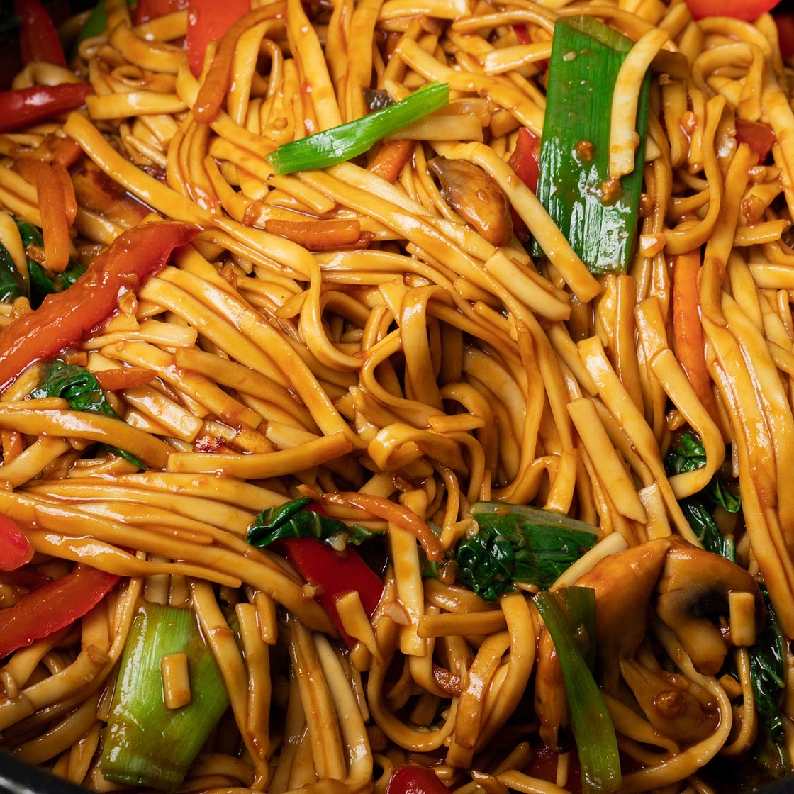 15 Minute Vegan Veggie Lo Mein