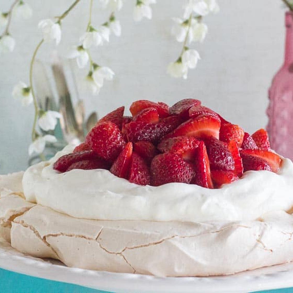Low FODMAP Strawberry Pavlova