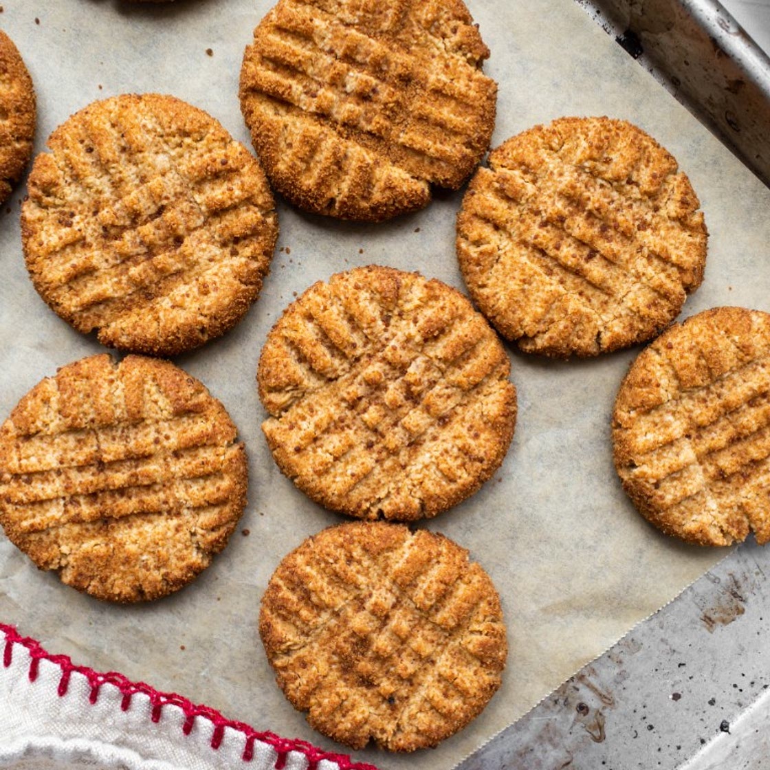 Vegan Peanut Butter Cookies (4 Ingredients!)