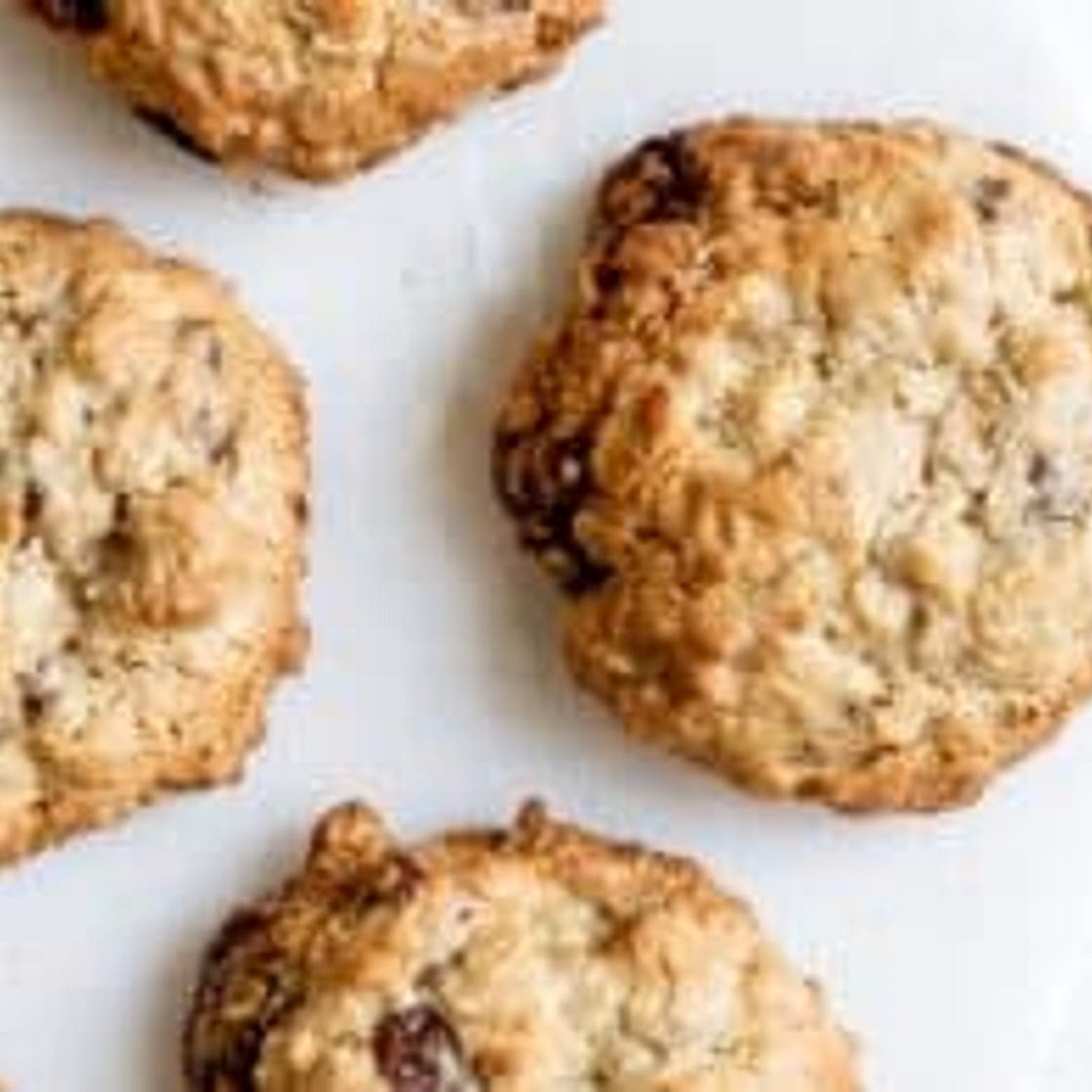 Chocolate Chunk Tahini Oatmeal Cookies