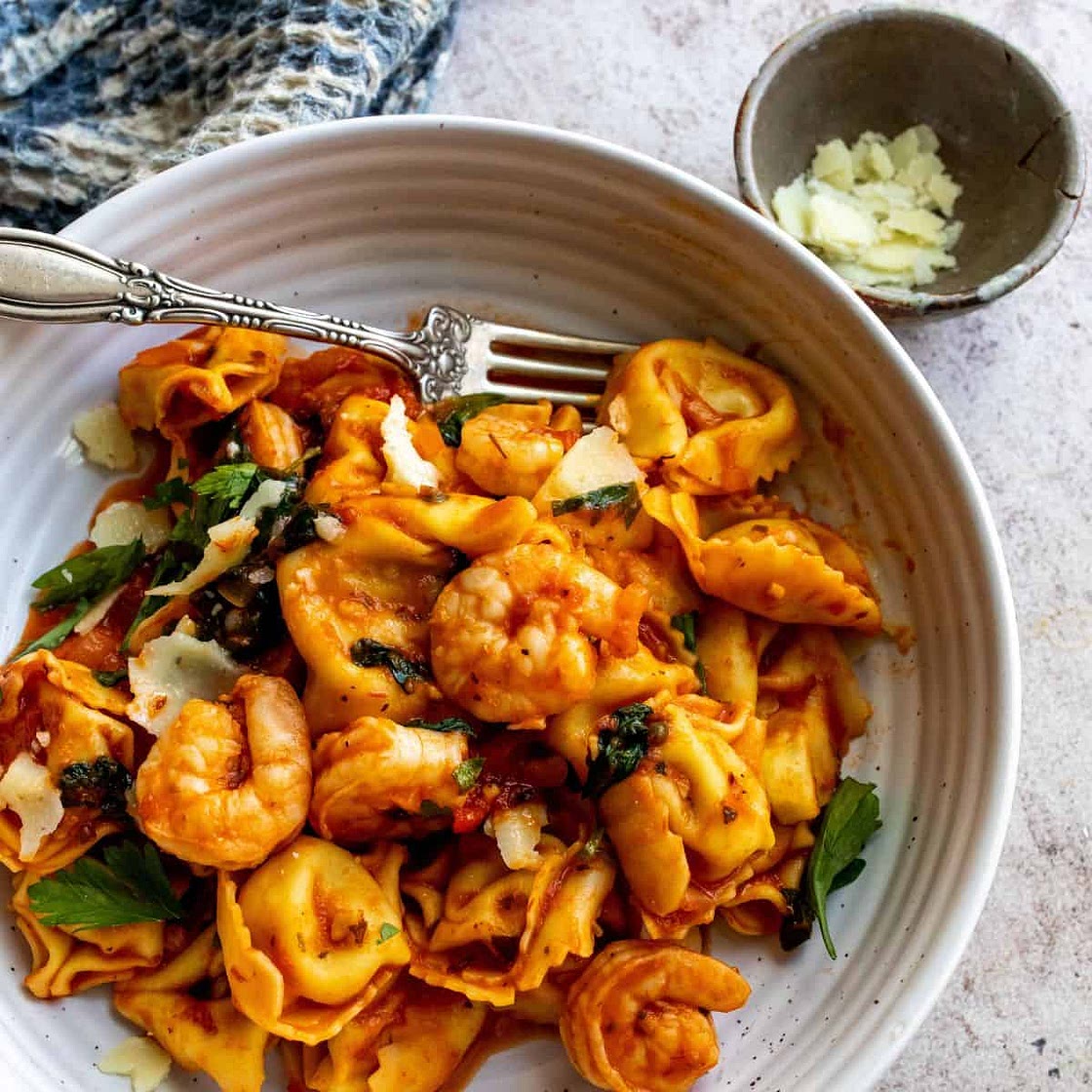 Shrimp Tortellini (Fra Diavolo)