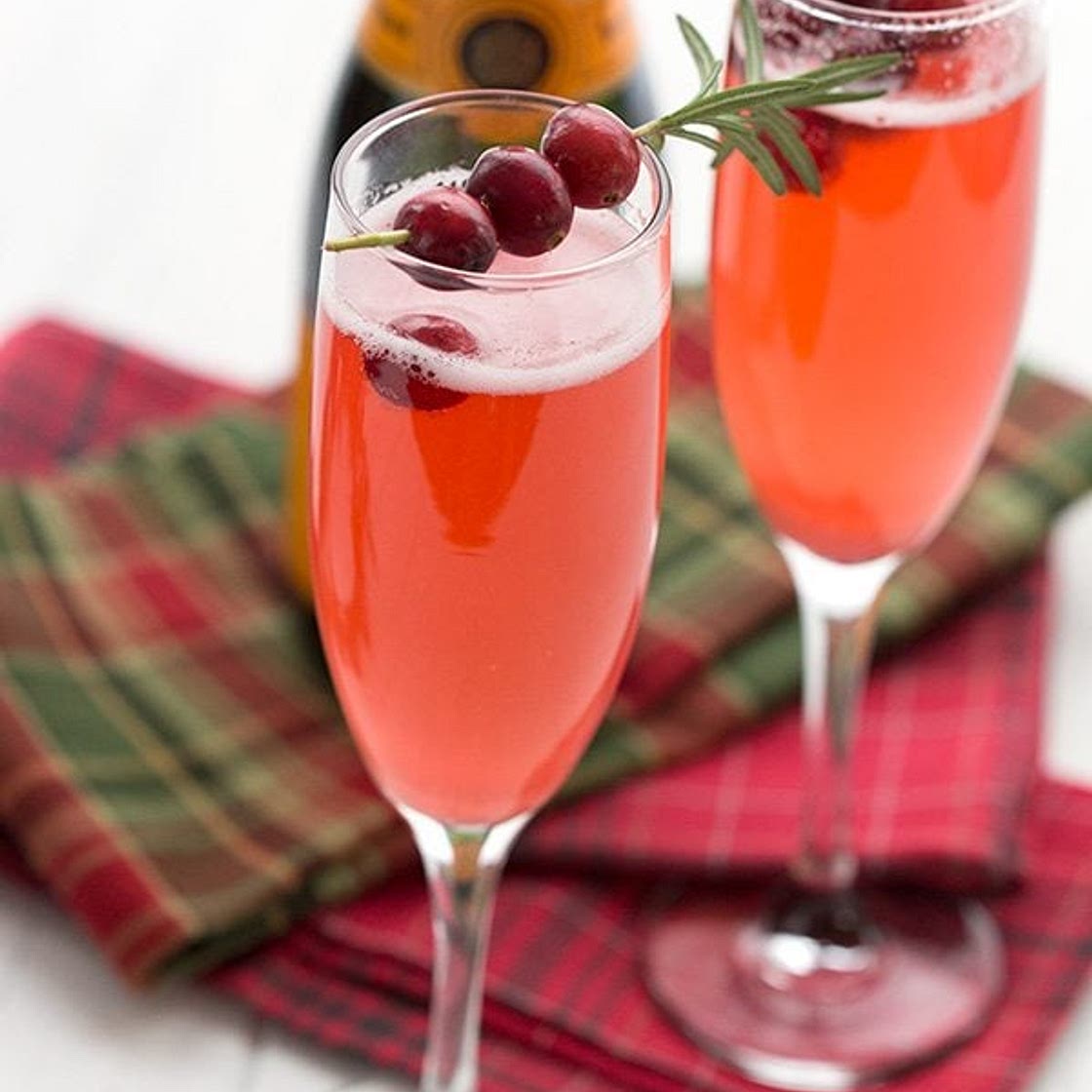 Keto Cranberry Mimosas