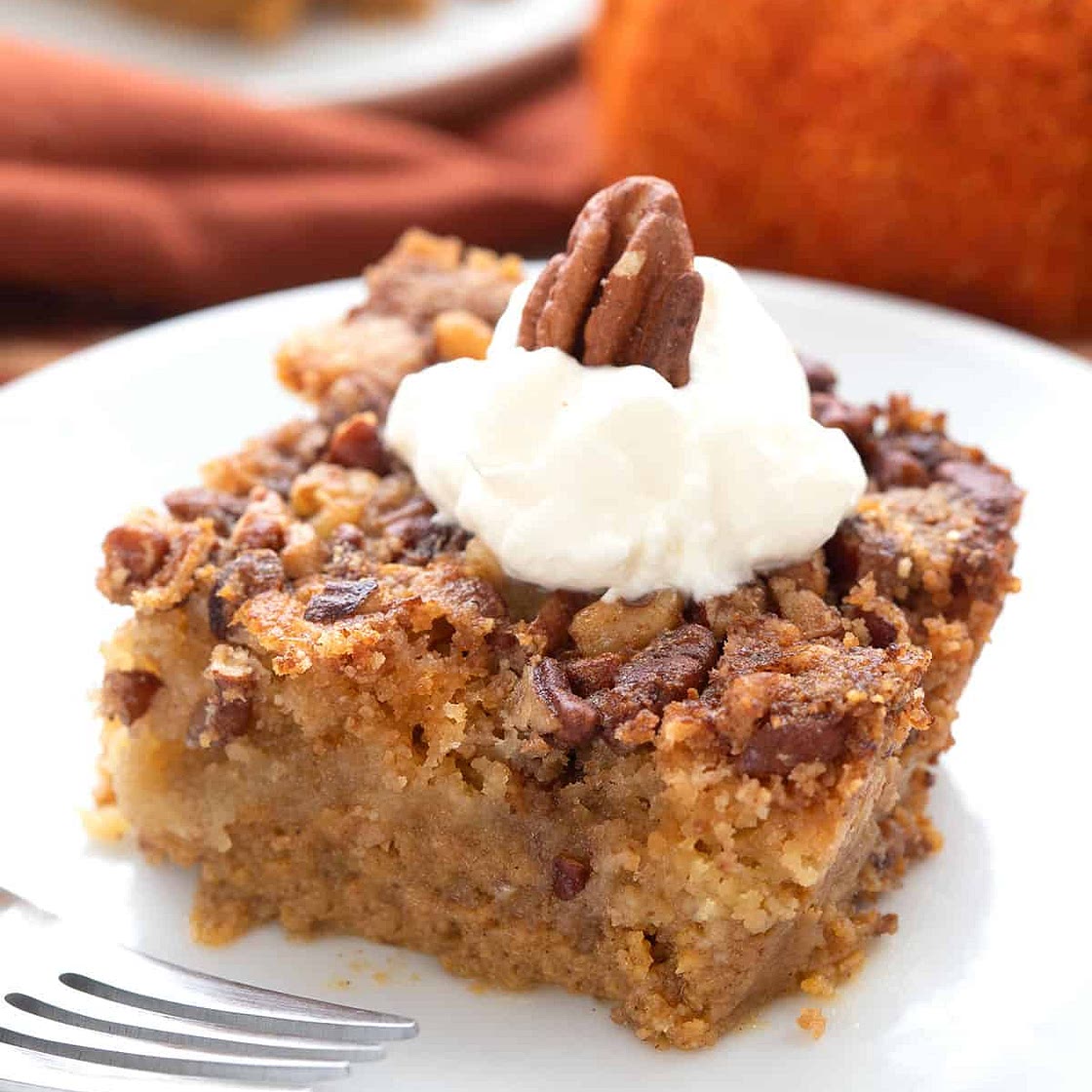 Keto Pumpkin Crunch Cake