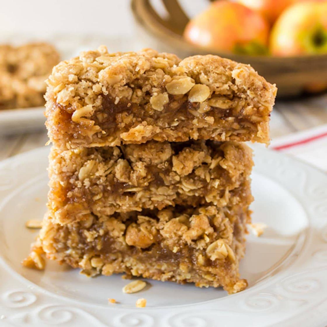 Homemade Oatmeal Bars with Apple Butter