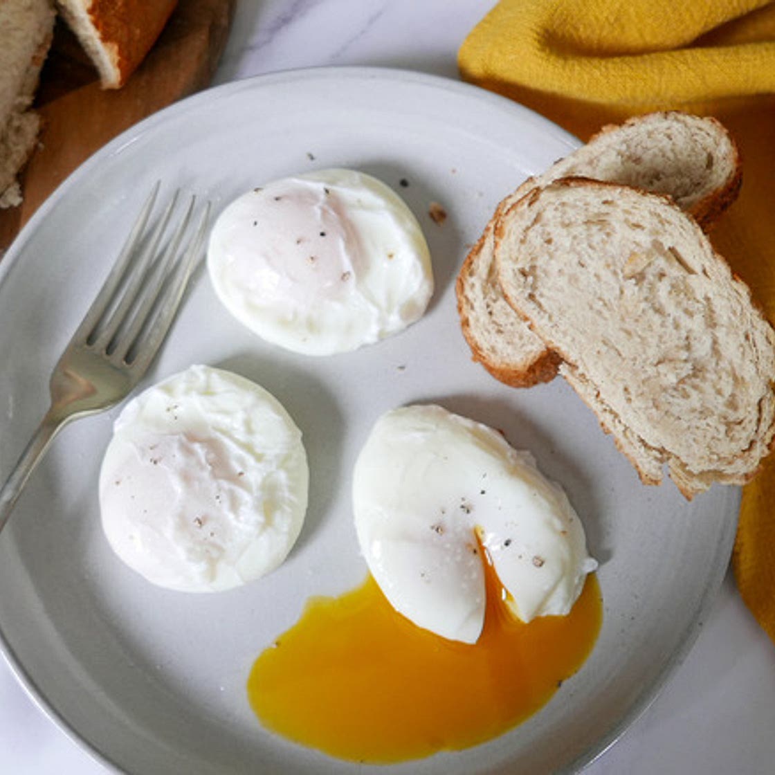 Fool-Proof Poached Eggs Recipe