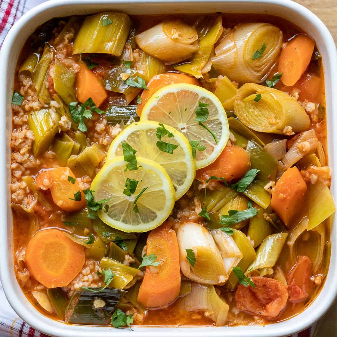 Zeytinyağlı Pırasa Yemeği (Turkish Braised Leeks)