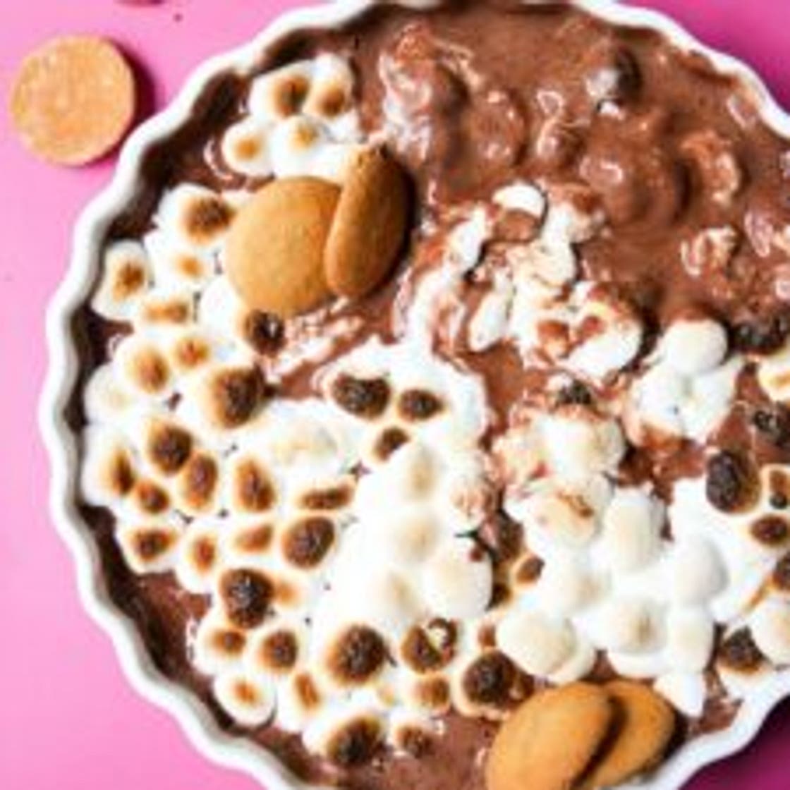 10-Minute Warm & Gooey Hot Chocolate Dip