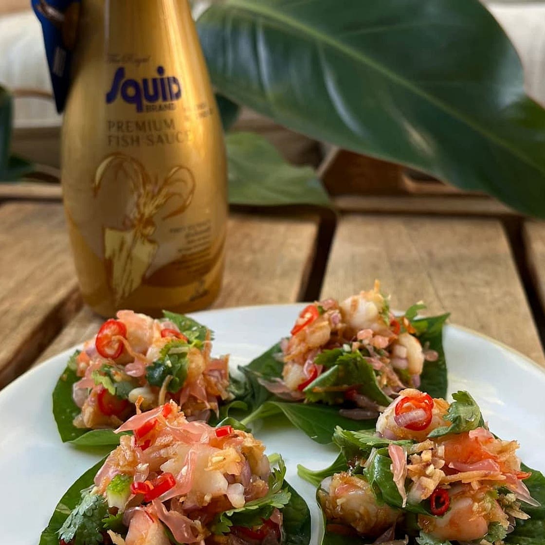 Miang of Pomelo and Prawns