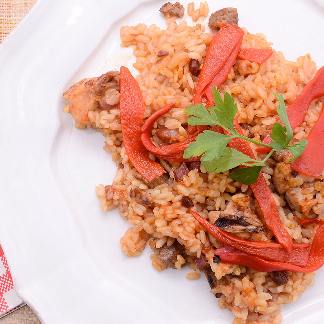 Paella de carne