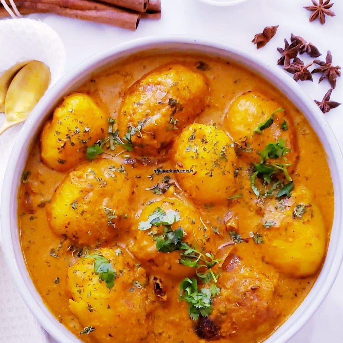 Dum Aloo/ Dum Alu