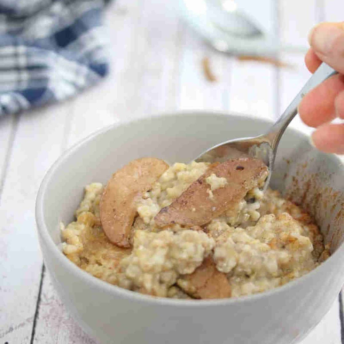 Maple Cinnamon Slow Cooker Porridge