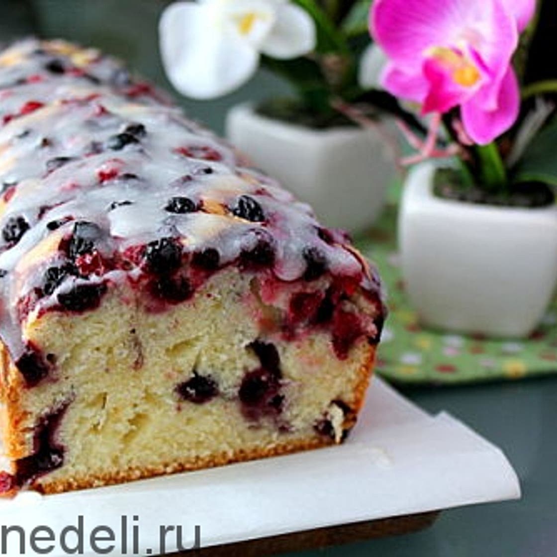 Простой пирог с замороженными ягодами