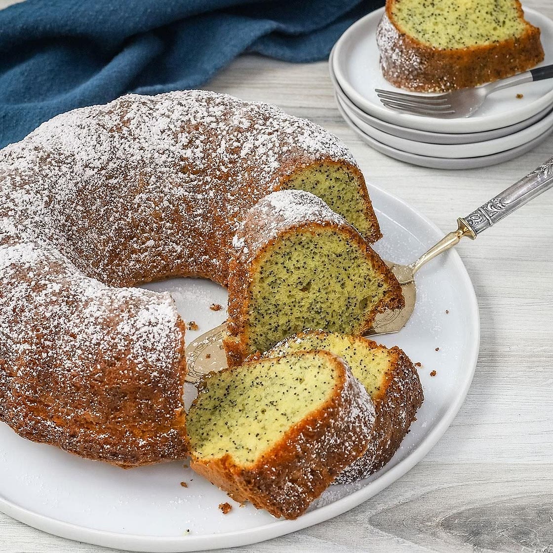Lemon Poppy Seed Cake