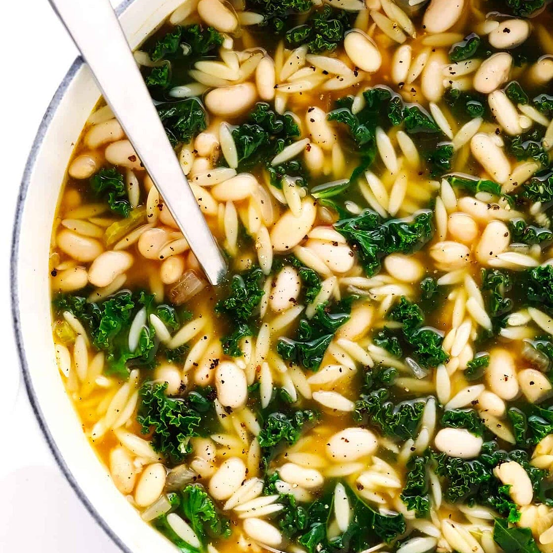 Spicy Kale, White Bean and Orzo Soup