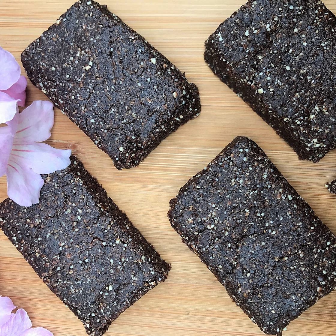 3-Ingredient Raw Chocolate ‘Brownie’