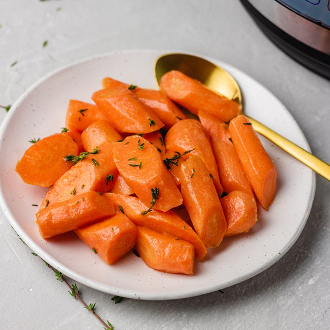Instant Pot Carrots (Perfectly steamed and Delicious)