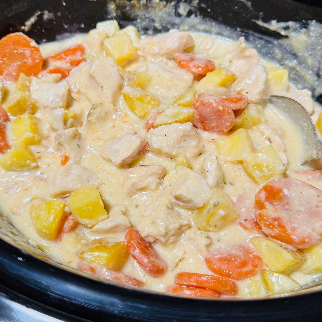 Crockpot Ranch Chicken and Potatoes
