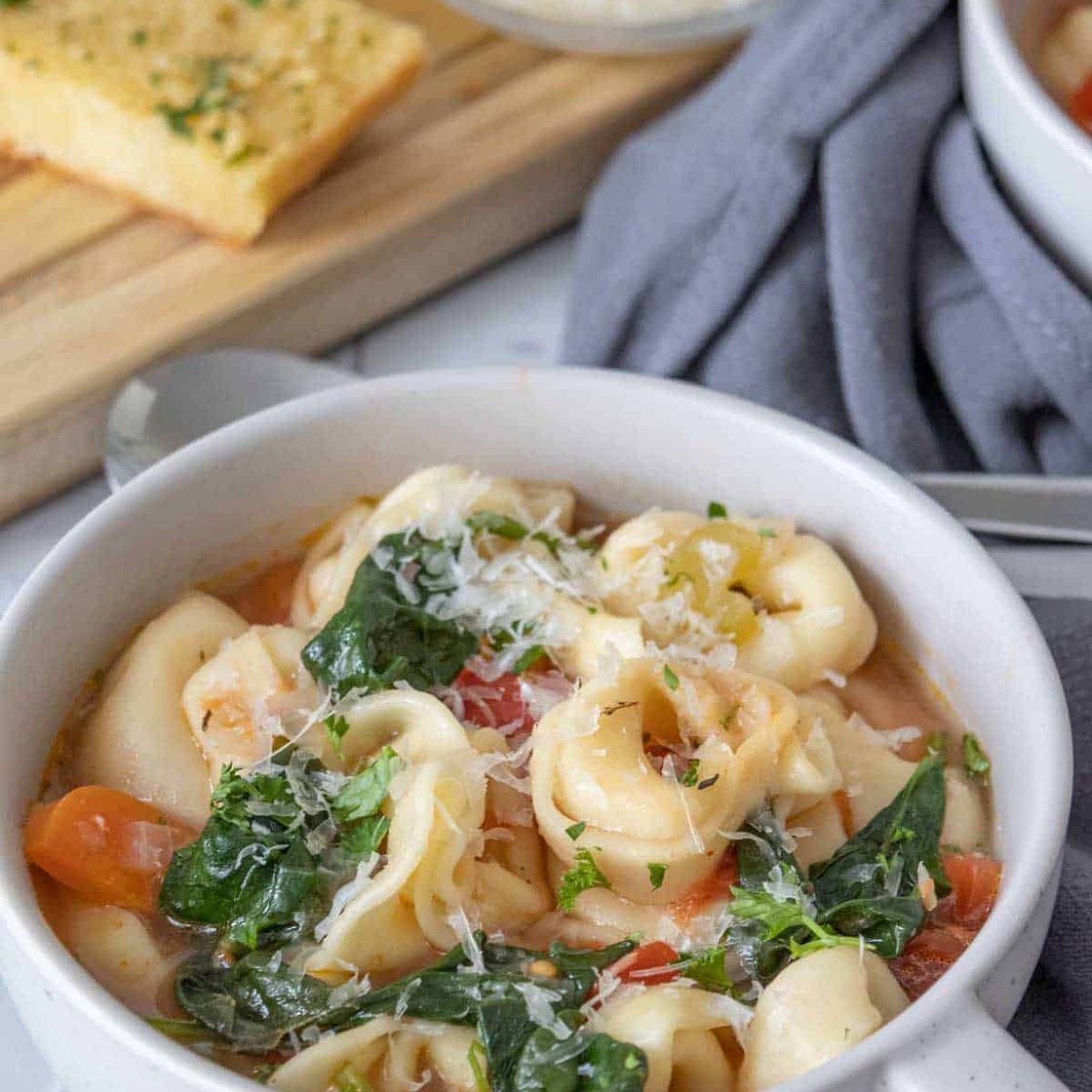 Instant Pot Tortellini Soup