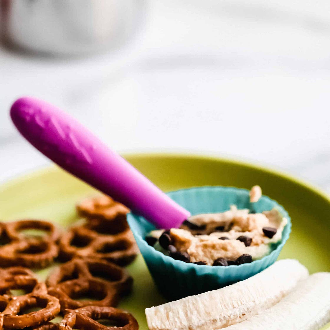Healthy Cookie Dough Dip with Chickpeas