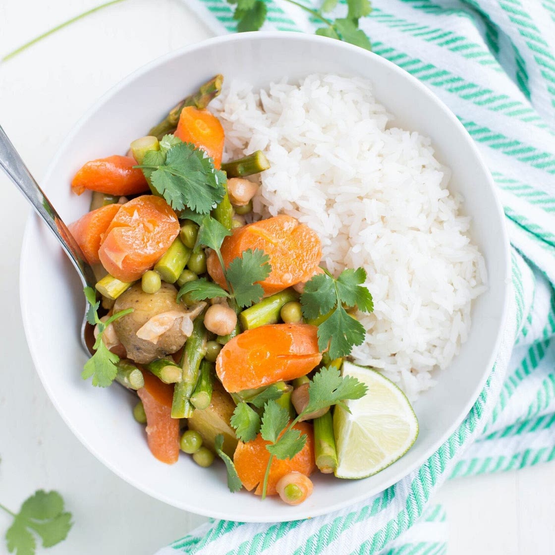 Slow Cooker Veggie Coconut Curry