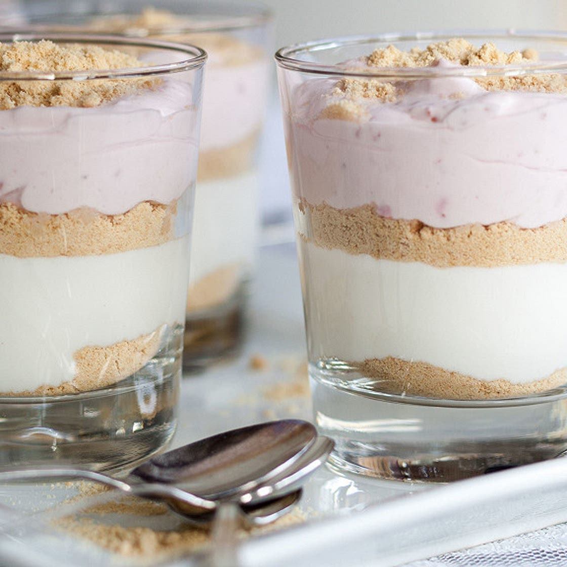 Verrine biscuitée chocolat blanc et fruits rouges